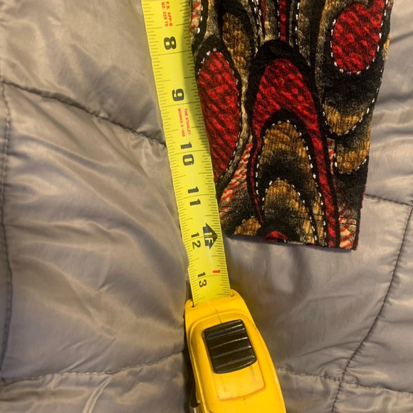 Boatneck red patterned ladies shirt, 3/4 length sleeves. Rich colours - Picture 3 of 5